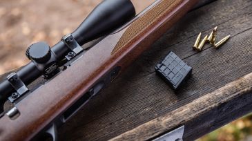 T1x_Hunter_lifestyle4.jpg